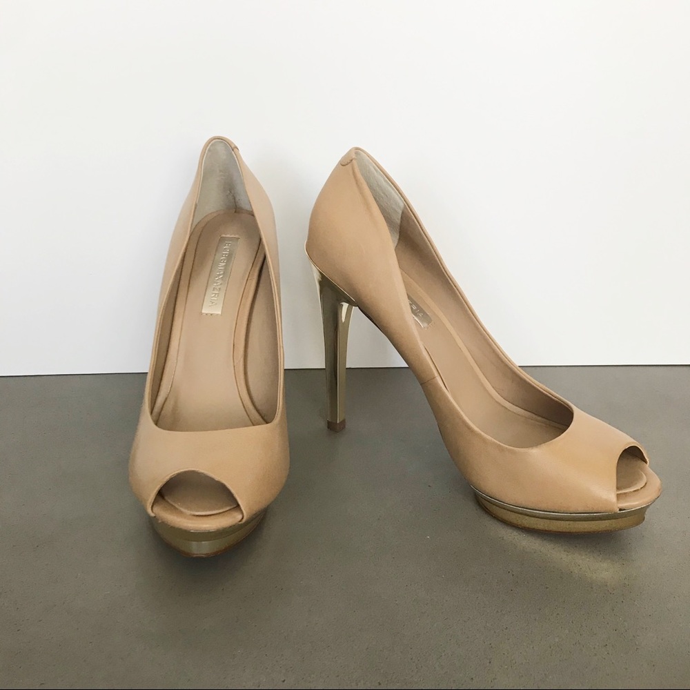 BCBGMaxAzria Nude Vero Cuoio Peep Toe Heels